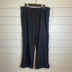 Nike swoosh pants black women's size large (orange tag)‎